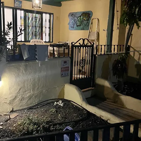 Appartement Giardino E Terrazza, Accogliente E Funzionale, Wi-fi, Piscina Condivisa